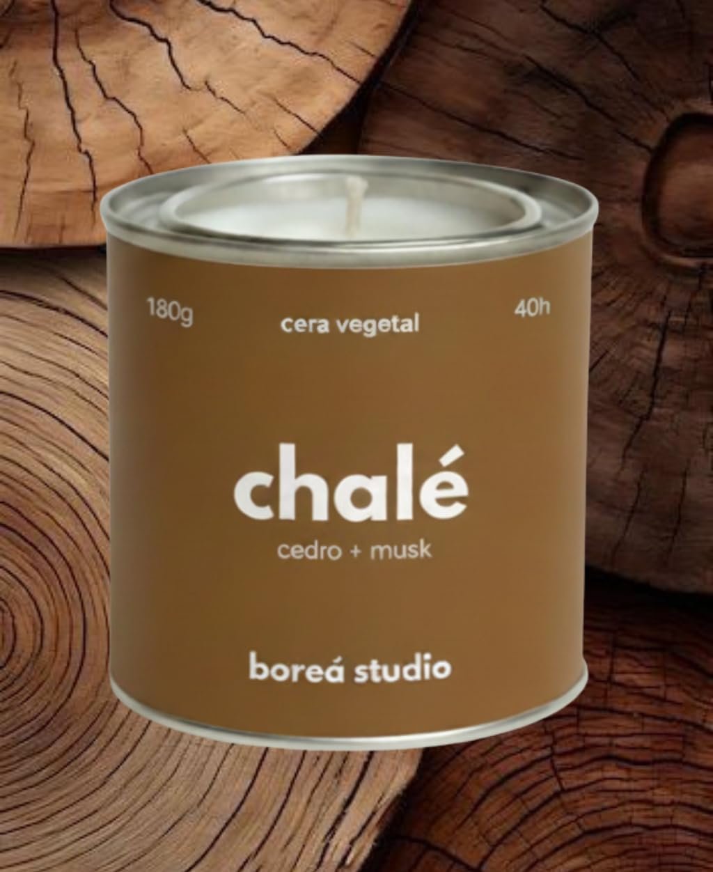 Vela Chalé de Cedro e Musk: Aroma Amadeirado, Queima Limpa e Experiência Sensorial
